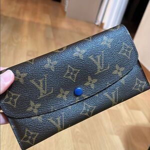 Emilie wallet